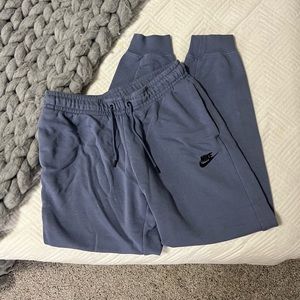 Nike joggers